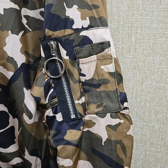 Camouflage Jacket - Picture 3 of 6